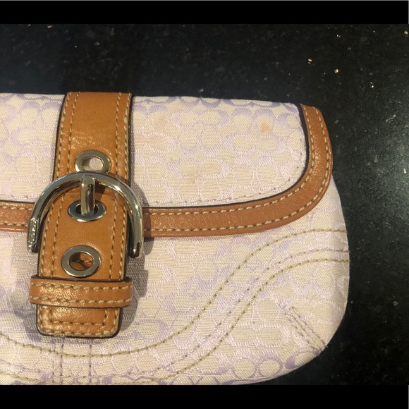 Coach wristlet 👛 - Picture 2 of 8
